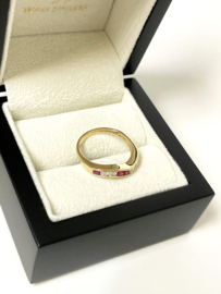 14 K Gouden Slagring 0.20 ct Diamant / 0.20 ct Robijn - Mt 16.75