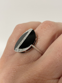 14 K Witgouden Markies Ring Onyx / Briljant Geslepen Diamant