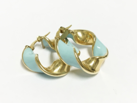 14 K Gouden Twister Creolen Met Baby Blauw Emaille - 2 cm