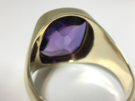 14 K Gouden Heren Ring Cabochon Geslepen Amethyst