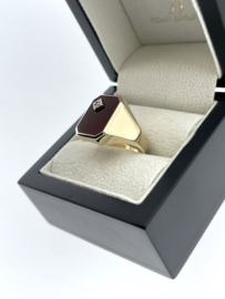 14 Karaat Gouden Heren Zegelring 8-Kant Carneool Briljant Geslepen Cubic Zirkonia