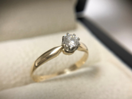 14 K Gouden Solitair Ring 0.30 crt Briljantgeslepen Diamant H / VVS2