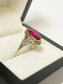 Handvervaardigd 14 K Antiek Gouden Ring Victoriaanse Stijl ca 3 crt Robijn