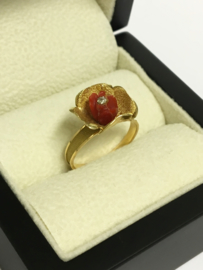 Antiek Handvervaardigd 18 K Gouden Bloem Ring Bloedkoraal Diamant