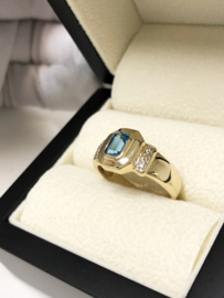 Antiek Gouden Bandring Baby Swiss Blue Topaas / Diamant
