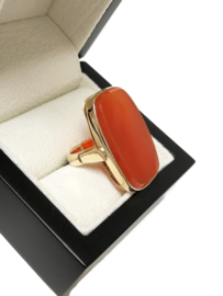 Royale 14 Karaat Gouden Ring Geslepen Carneool 3 x 2 cm - 13,7 g