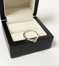 18 K Witgouden Solitair Bijzet Ring 0.07 Diamant G/ VS2