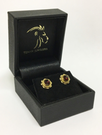 14 K Antiek Gouden Oorstekers Facetgeslepen Granaat