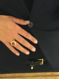 14 K Antiek Gouden Rozet Ring Cabochon Geslepen Bloedkoraal