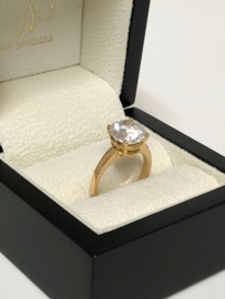 18 K Rosé Gouden Solitair Ring Helderwitte Briljantgeslepen Zirkonia