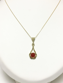 14 K Antiek Gouden Hangertje Facetgeslepen Carneool