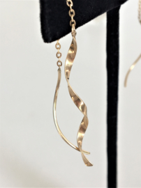 14 K Gouden Fantasie Oorhangers / Draaiers
