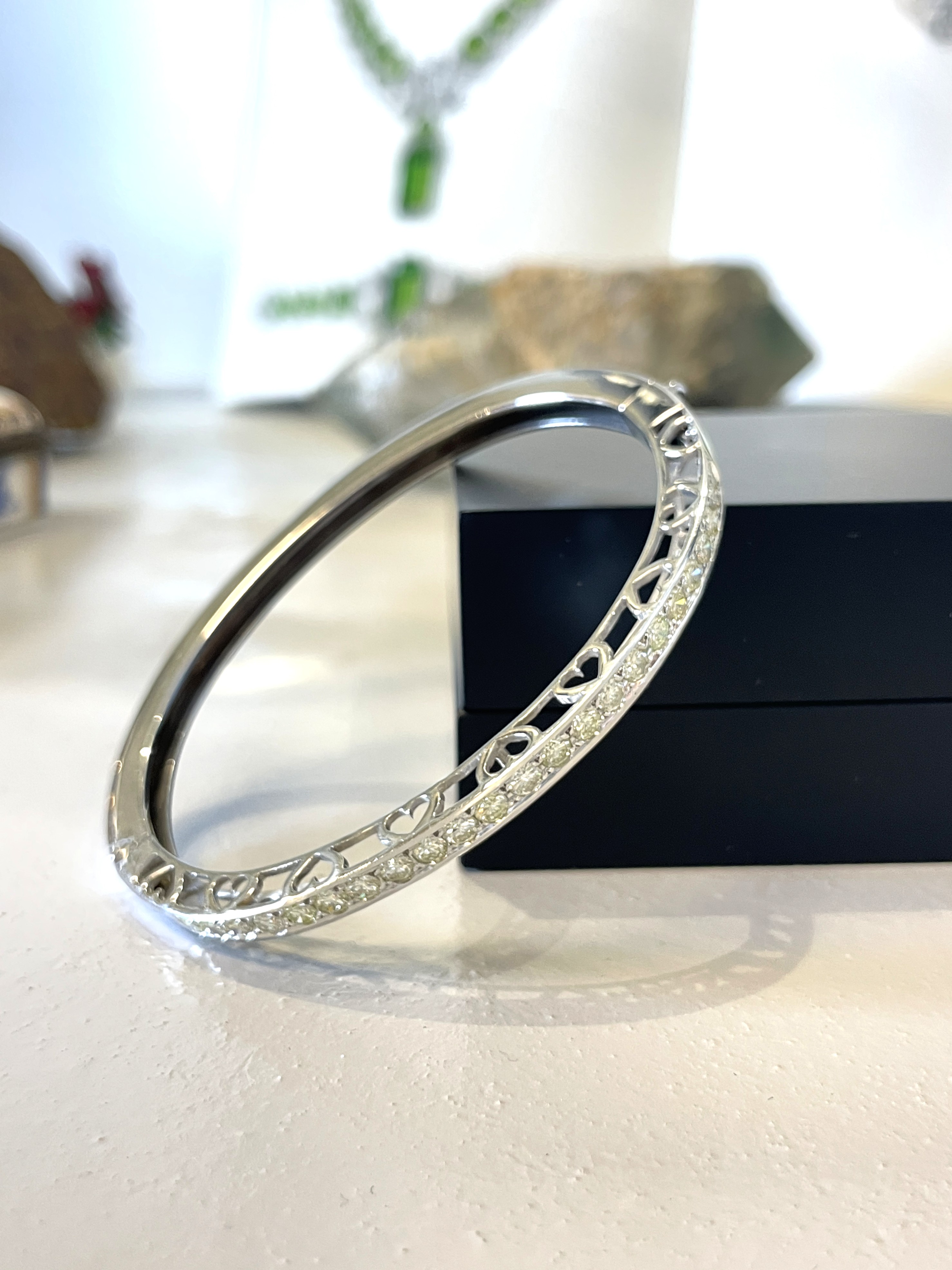 18 Karaat Gouden Bangle Armband Witgoud 2.3 ct Briljant Geslepen Diamant