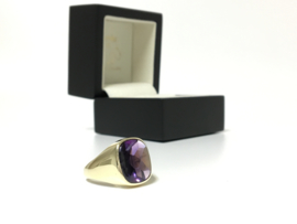 14 K Gouden Heren Ring Cabochon Geslepen Amethyst