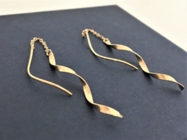 14 K Gouden Fantasie Oorhangers / Draaiers