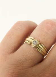 14 K Gouden Bandring 0.01 crt Brilantgeslepen Diamant