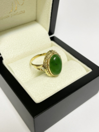 Antiek 14 K Gouden Ring Ovaal Cabochon Nefriet Jade - Datering jaren '70
