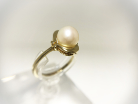 14 K Antiek Gouden Dames Ring Met Parel - 7,7 mm