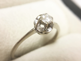 14 K Witgouden Rozet Ring 0.18 crt Briljantgeslepen Diamant