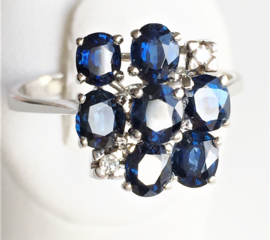 14 K Witgouden Fantasie Ring Ovaal Geslepen Koningsblauw Saffier en Briljantgeslepen Diamant