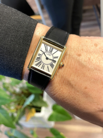 Must de Cartier Tank Quartz Opalin Roman Dial Large Model 590005 Incl 2 Jaar Cartier Garantie