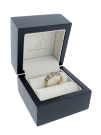 14 K Gouden Ring Versace Motief ca 0.30 ct Briljant Geslepen Diamant
