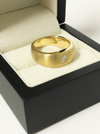 18 K Massief Gouden Heren Bandring 0.25 crt Briljantgeslepen Diamant Top Wesselton