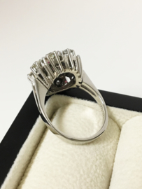 14 K Witgouden Rozet Ring 1,5 crt Briljantgeslepen Diamant / 0.35 crt Robijn