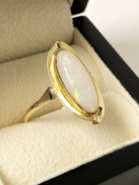 Antiek Gouden Markies Ring Witte Opaal (Ovaal)