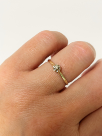 14 K Gouden Solitair Ring 0.05 crt Briljant Geslepen Diamant H / SI1