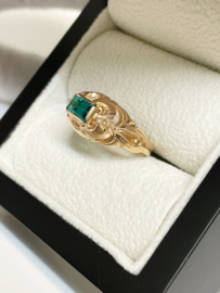 Antiek 14 Karaat Rosé Gouden Ring Synthetisch Smaragd