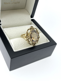 Vintage 8 Karaat Dames Ring Ovaal Gefacetteerde Rookkwarts