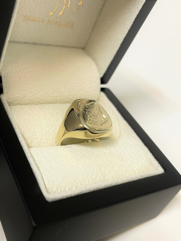 14 K Gouden Pink Ring / Wapengravure Sportclub Enschede | Gouden Heren Ringen | TIEMAN JUWELIERS - Goud verkopen Enschede Almelo Hengelo Overijssel