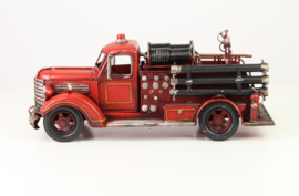 A TIN MODEL OF A FIRETRUCK