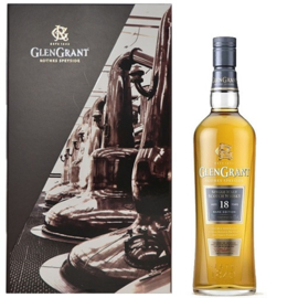 Glen Grant 18 Y Rare Edition met Glazen 