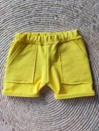 Short sunny yellow