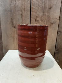 Donker rode pot half hoog ○ 13 cm