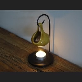 Geurbrander mosterdkleur