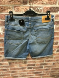 Jack&Jones short maat 170