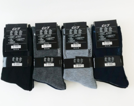 Heren sokken  mix maat  39/42  en 43/46    0.46 per paar uni kleur