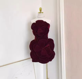 BURGUNDY FLOWER WITH SLEEVES