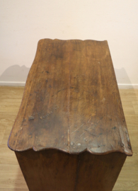Antieke Hollandse commode, 18e eeuw