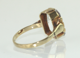 Vintage gouden ring met kleurloze spinel, jaren ‘30/’40.