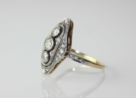 Art deco 14 kt gouden en platina ring met briljant geslepen diamanten