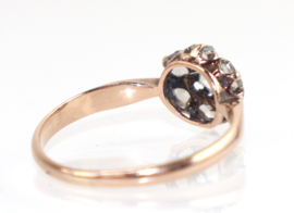 Antieke gouden ring met roosdiamanten