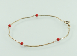 Gouden armbandje Venetiaanse schakel bloedkoraal kraaltjes