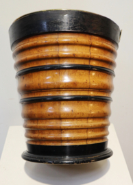 Antieke Hollandse thee emmer