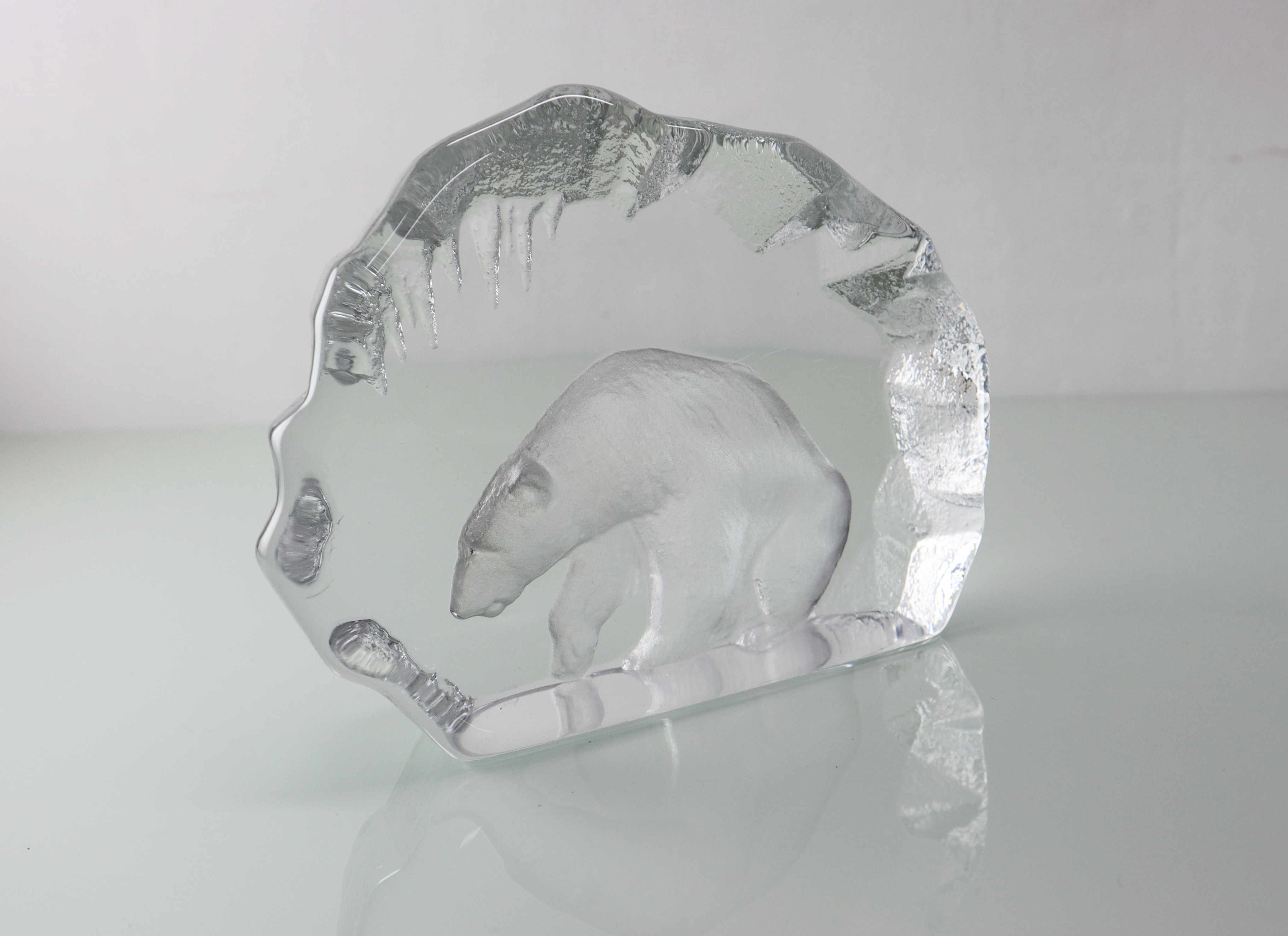 Glazen sculptuur ijsbeer  Mats Jonasson