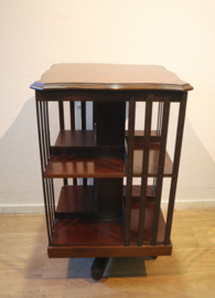 Antieke Engelse boekenmolen