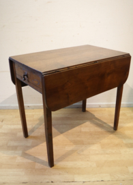 Antieke Engelse Pembroketafel